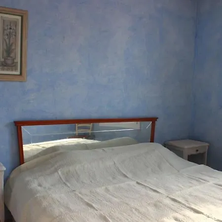 Holiday home Maison En Campagne Provencale *